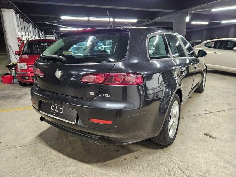 Alfa Romeo 159 1.9 JTDm 16V Sportwagon