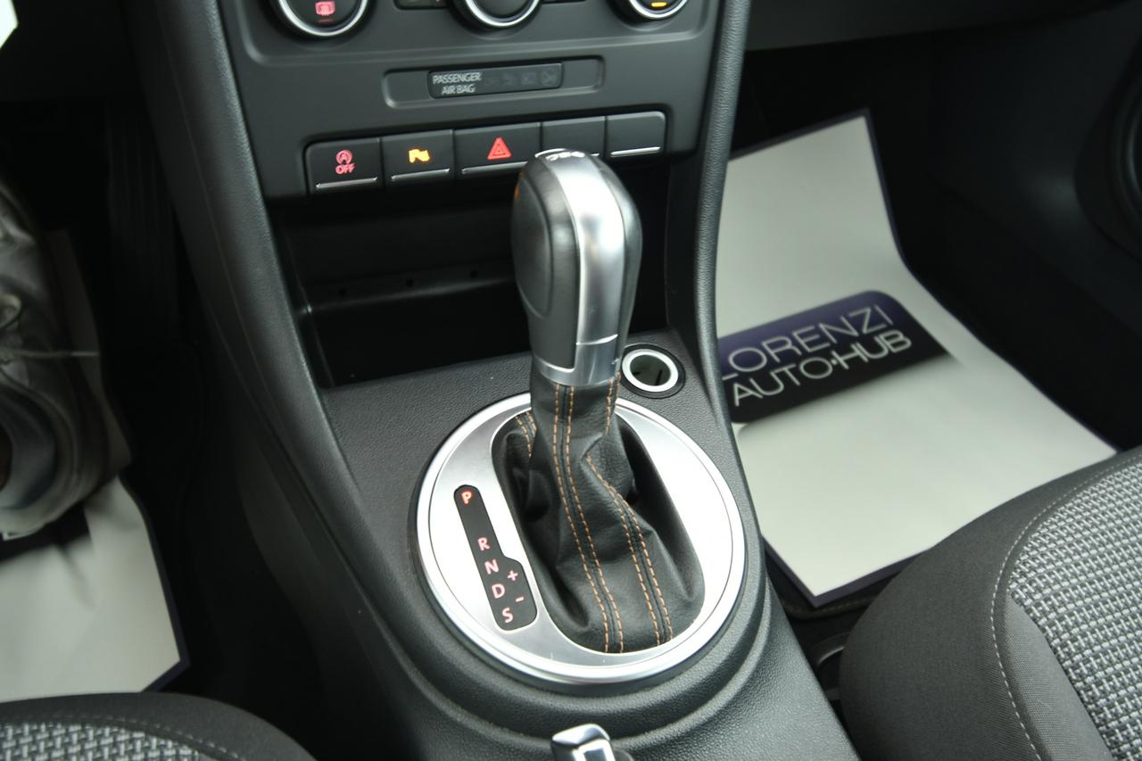 VOLKSWAGEN Maggiolino Cabrio 2.0 tdi bm Design 110cv NEOPATENTATI+C17"