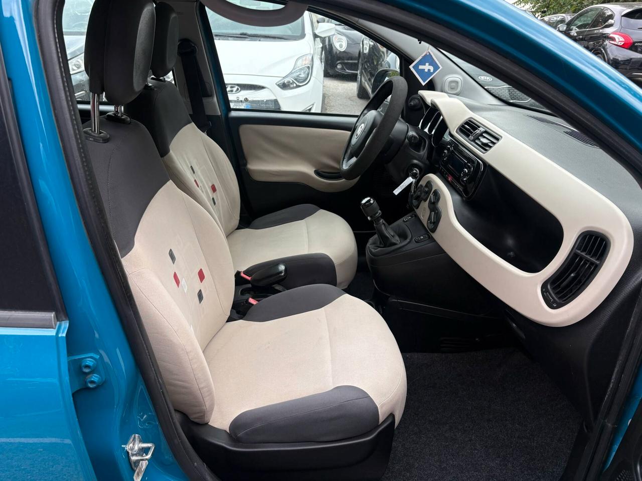 Fiat Panda 1.2 Lounge E5b