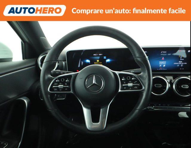 MERCEDES-BENZ A 180 Automatic Executive