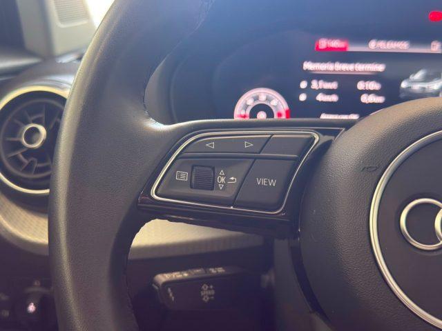 AUDI Q2 30 TDI S line Edition
