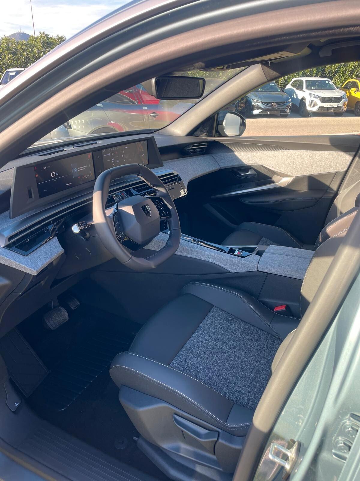 Peugeot 5008 Hybrid 145 e-DCS6 Allure