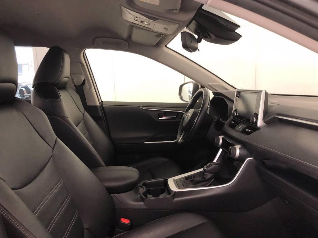 Toyota RAV4 2.5 VVT-iE Hybrid Lounge 2WD E-CVT
