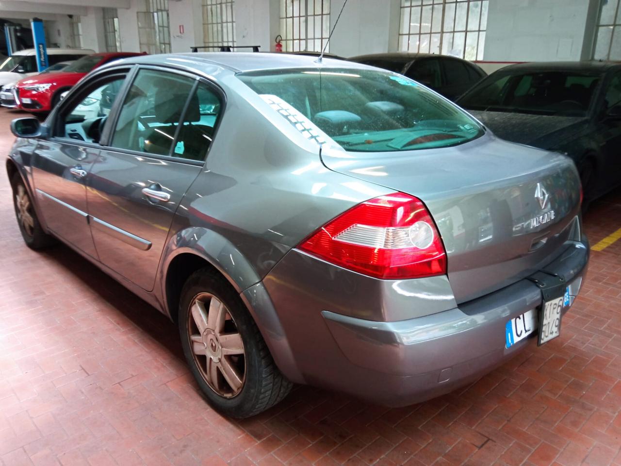 Renault Megane Mégane 1.6 16V 5 porte Pack Authentique