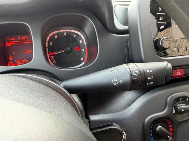 FIAT Panda 1.0 HYBRID CITY LIFE+SCHERMO+TELEFONO+CITY