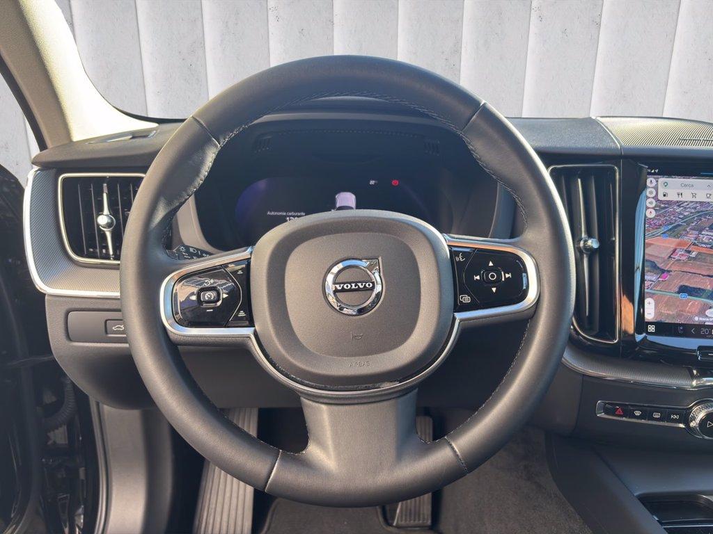 VOLVO XC60 2.0 b4 Plus Dark auto del 2024