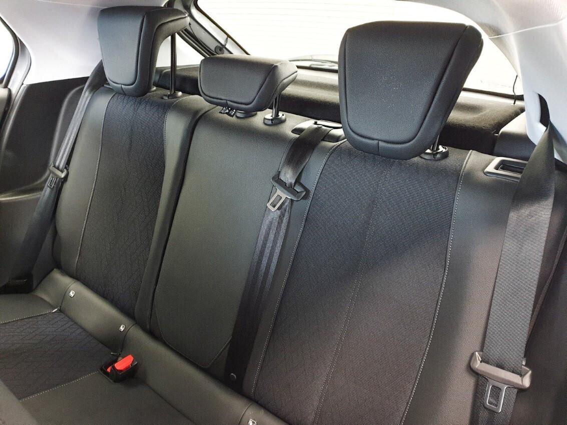 Opel Corsa New Elegance 1.2 (100 cv)