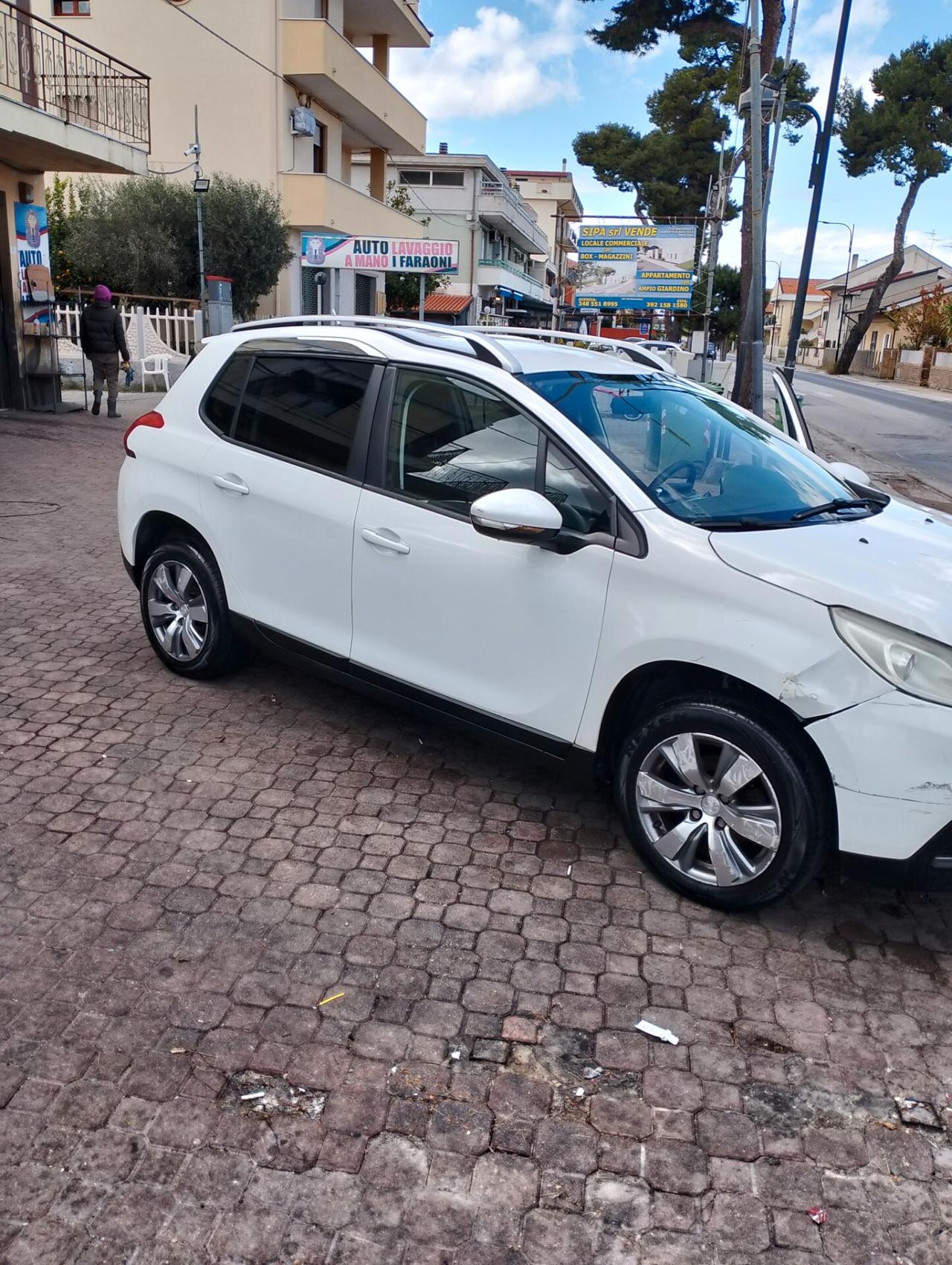 Peugeot 2008 PureTech 82 ETG5 S&S Allure