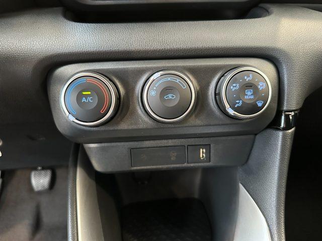 TOYOTA Yaris 1.0 5 porte Active - Telecamera - Carplay - IVA