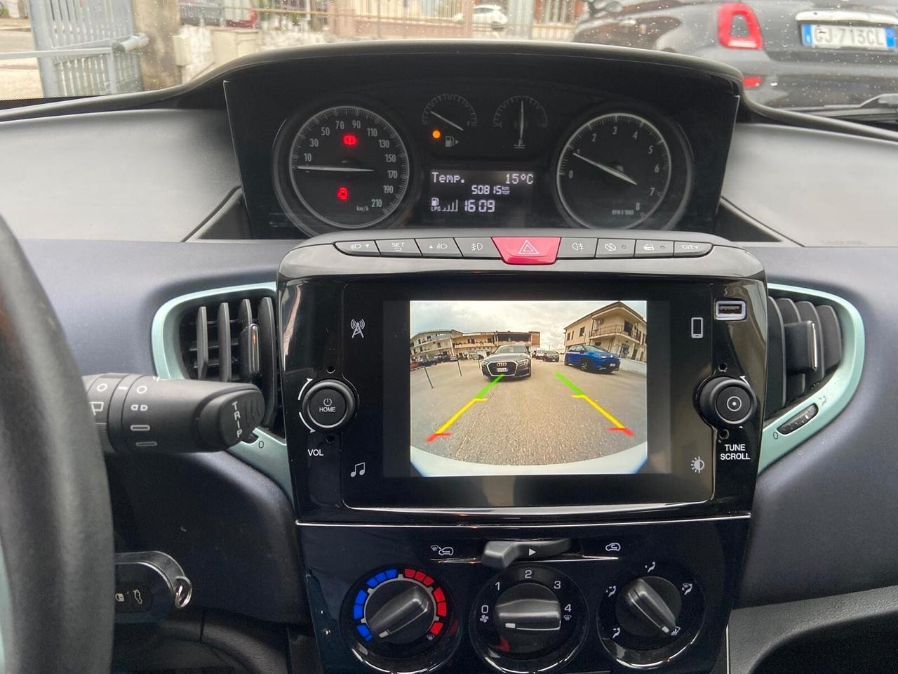 Lancia Ypsilon 1.2 69 CV 5 porte GPL Gold 2023