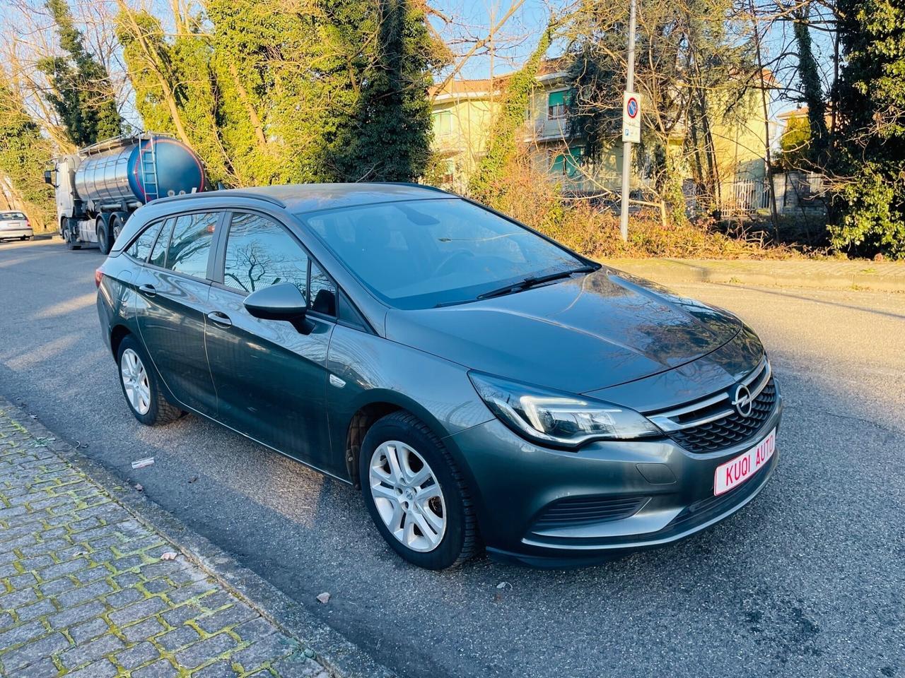 Opel Astra 2019 - DIESEL 1.6 EURO 6d OK PERMUTE