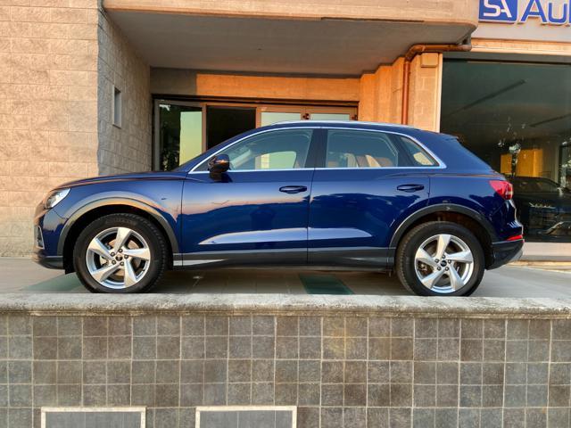 AUDI Q3 35 2.0 TDI S tronic Business Advanced COCKPIT