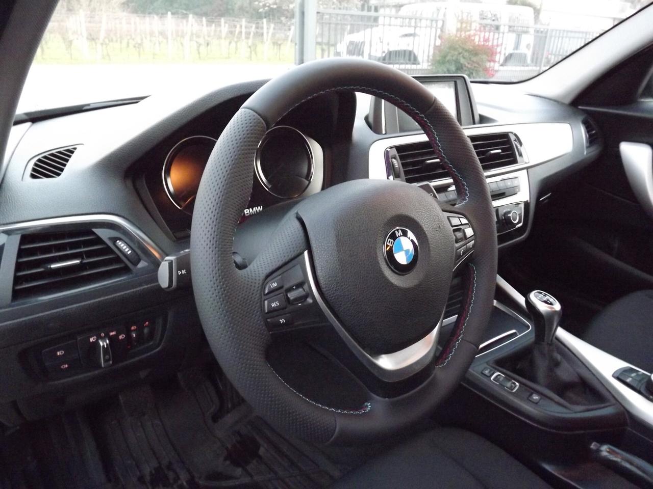 Bmw 116 116i 5p. Urban