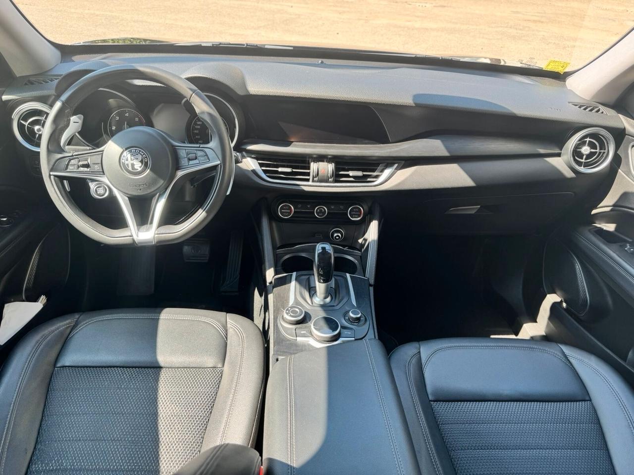 Alfa Romeo Stelvio 2.2 Turbodiesel 180 CV AT8 RWD Business