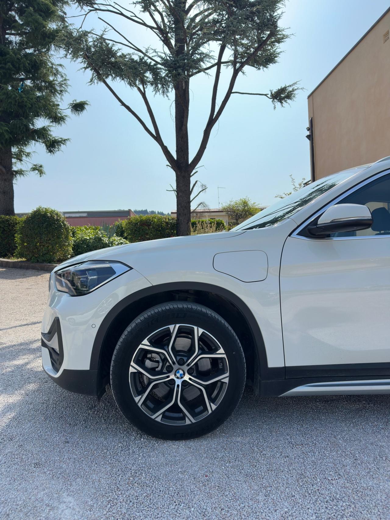 Bmw X1 xDrive25e xLine Plus ok neopatentati