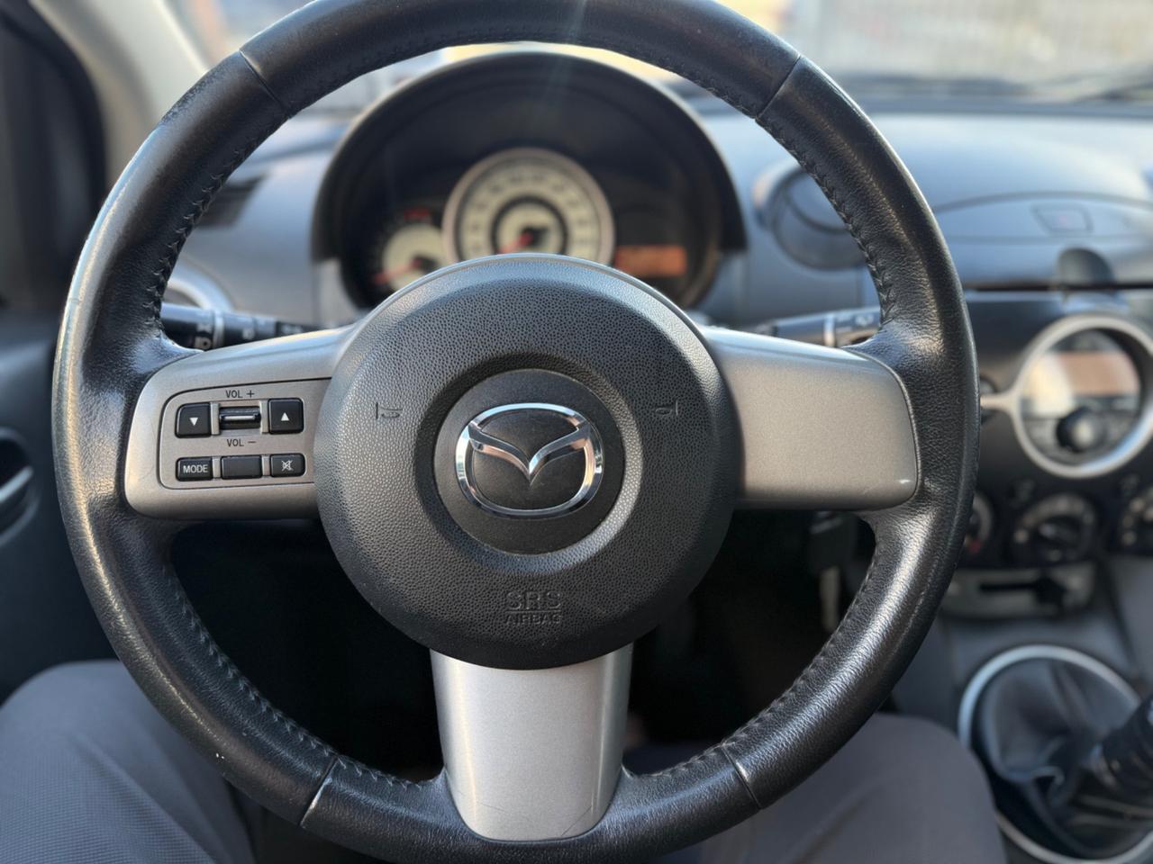 Mazda 2 1.3 Benzina 75CV 5p. 2010 Neopatentati