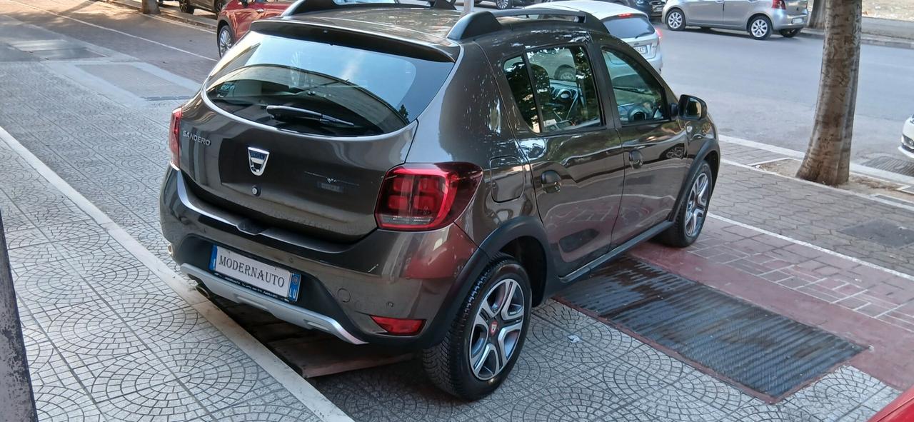 DACIA SANDERO STEPWAY 1.5 BLUE DCI 95 CV WOW OLD