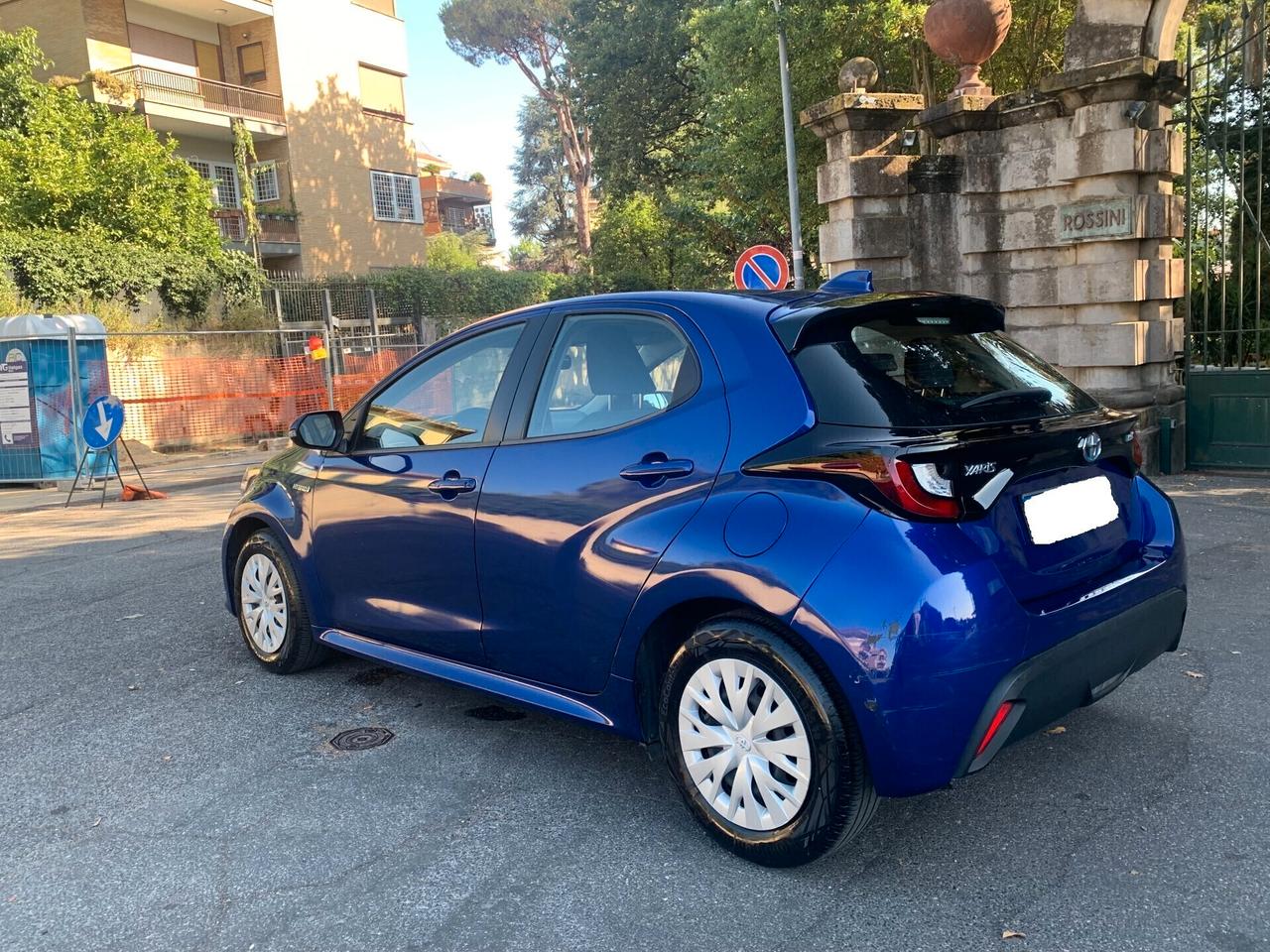 Yaris 1.5Hybrid 5P Business NAVIGATORE KM27900
