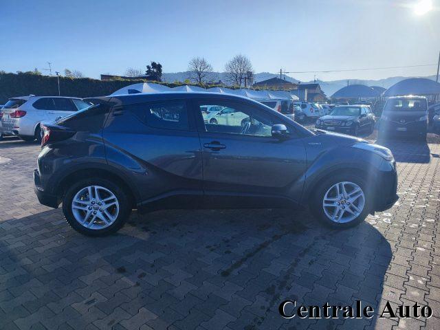 TOYOTA C-HR 1.8 Hybrid E-CVT Active