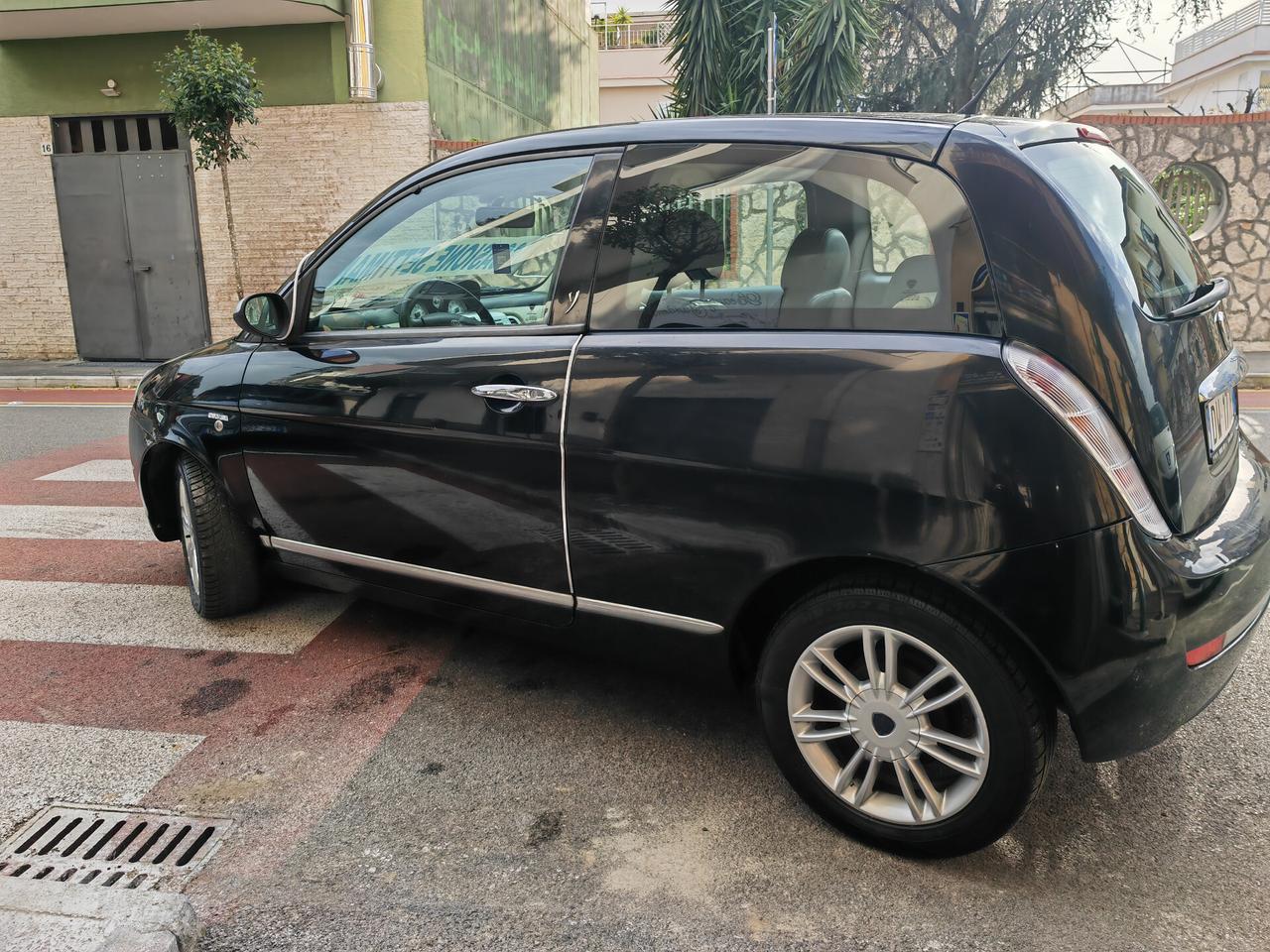 LANCIA YPSILON 1.2 BENZINA 8V VERSUS CV60 KW44