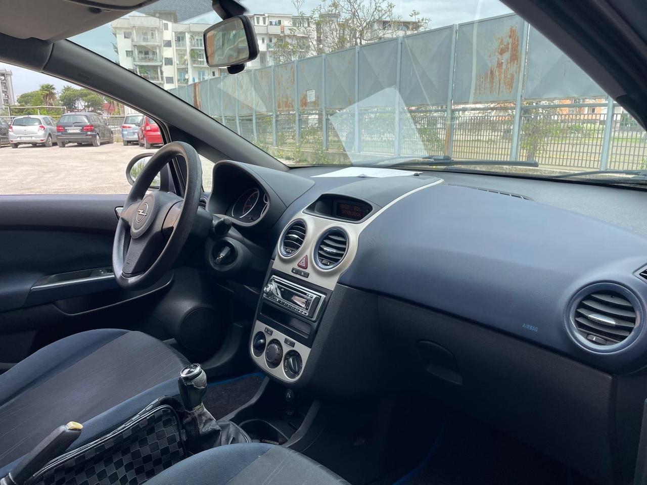 Opel Corsa 1.2 5 porte CON 160MILA KM IN OTTIME CONDIZIONI