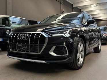 AUDI Q3 35 TDI S tronic Identity Black