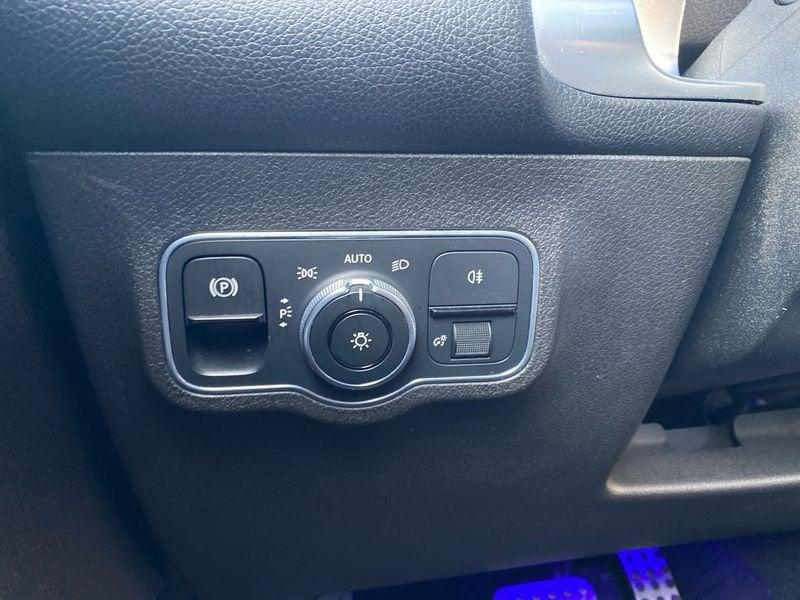 Mercedes-Benz Classe GLB GLB 200 d Premium auto