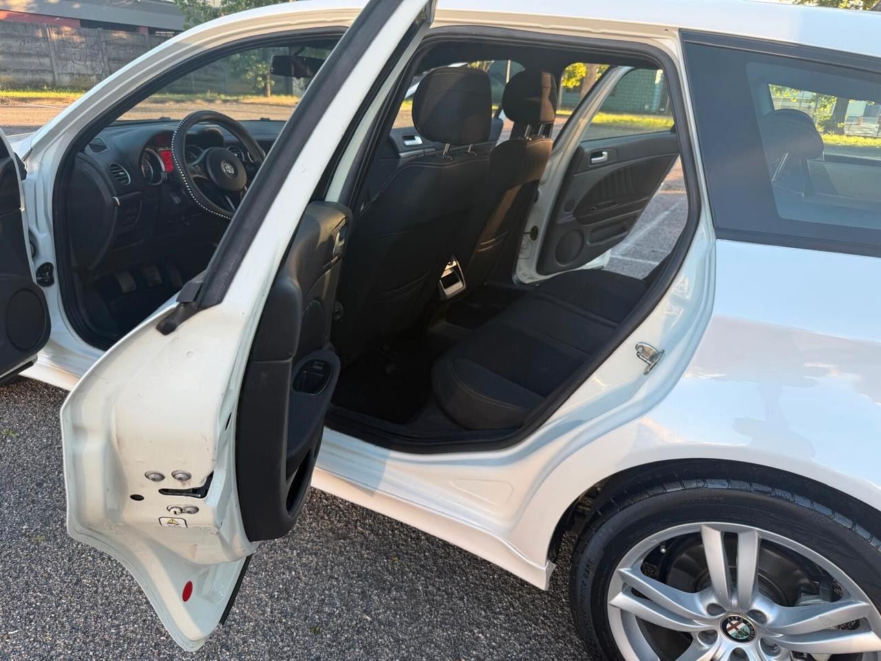 Alfa Romeo 159 2.0 JTDm 136 CV Sportwagon Super