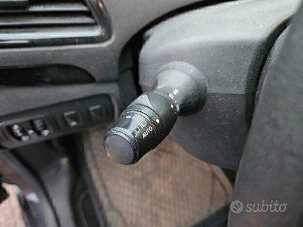 Renault Scenic 7 POSTI VALUTIAMO USATO/SCAMBIO