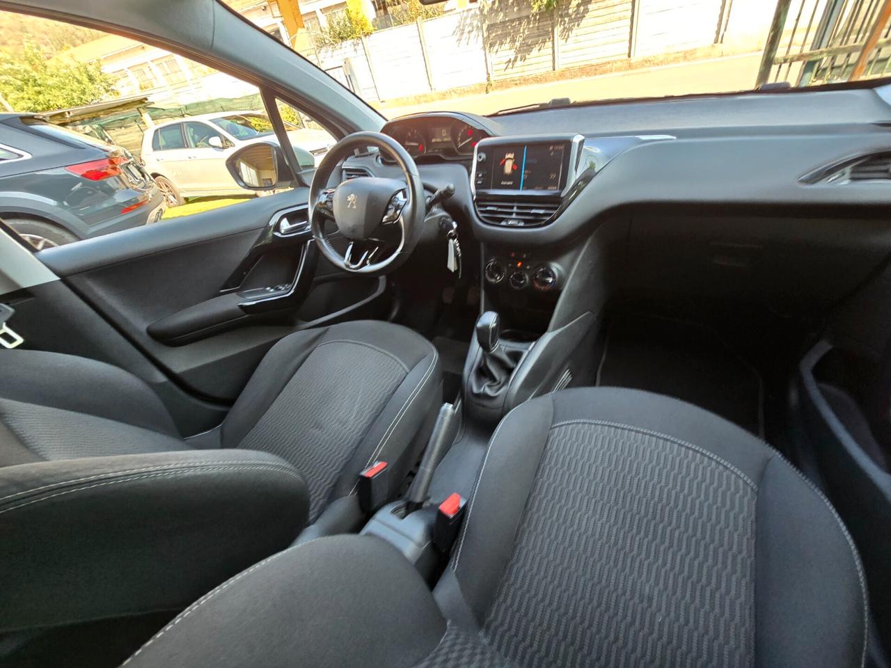 Peugeot 208 1.6HDI 75CV Allure 94000KM-2018