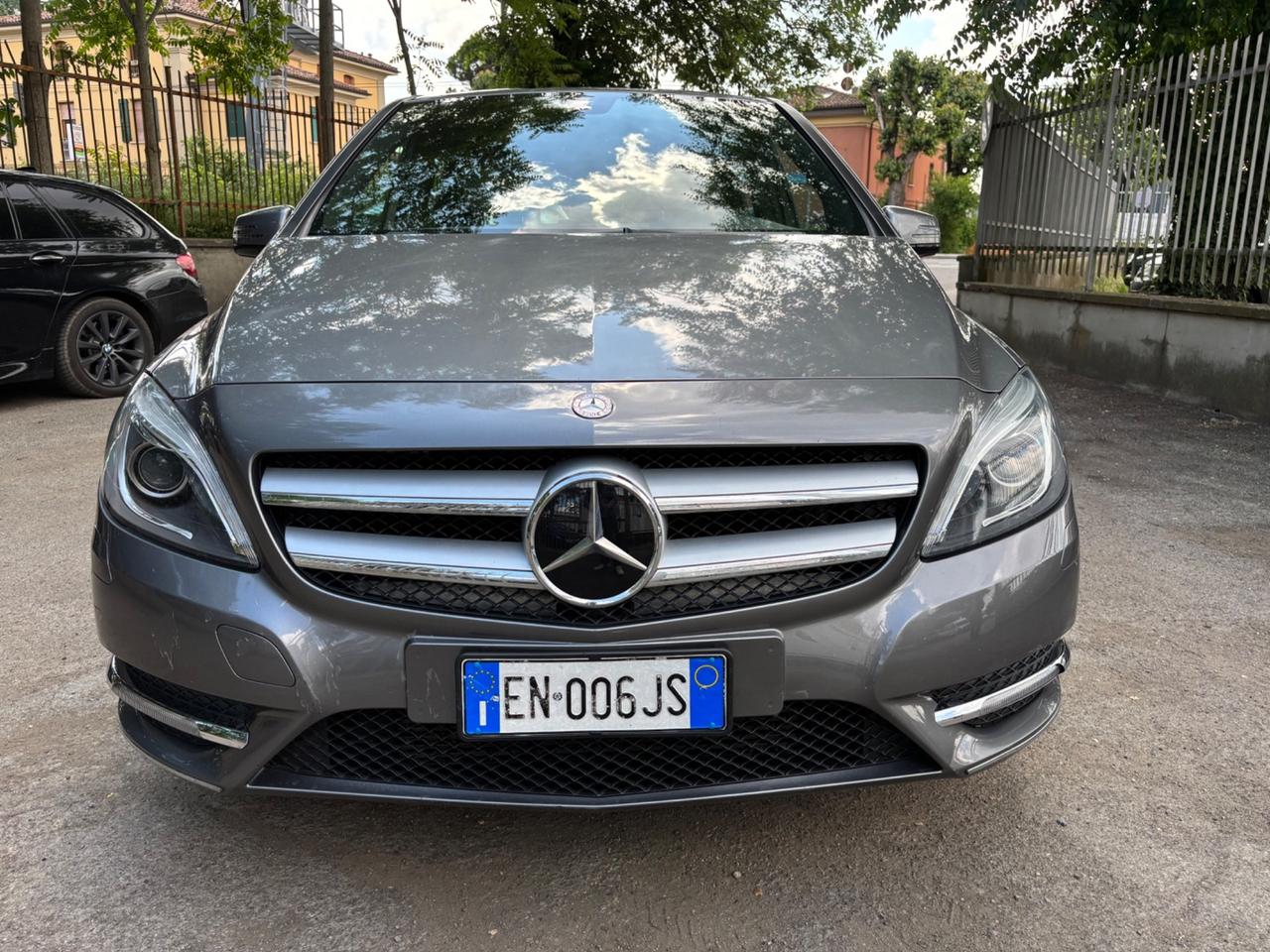Mercedes-benz B 200 BlueEFFICIENCY Premium