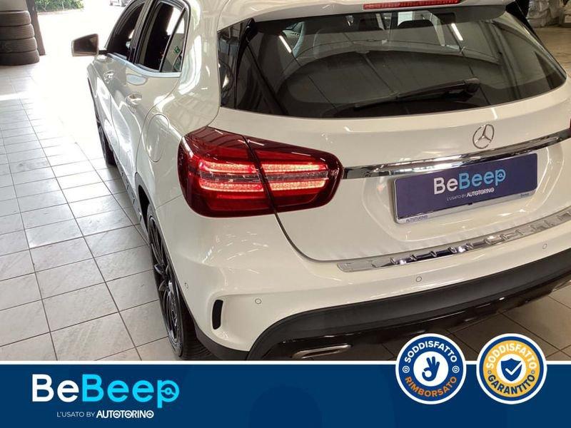 Mercedes-Benz GLA 180 PREMIUM AUTO