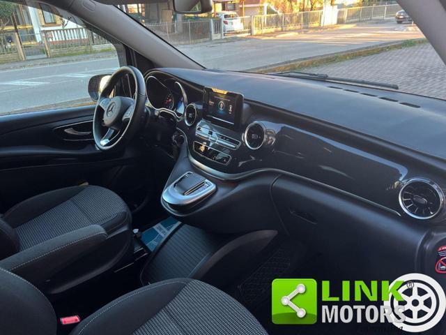 MERCEDES-BENZ V 220 d Automatic Sport Compact Night Edition