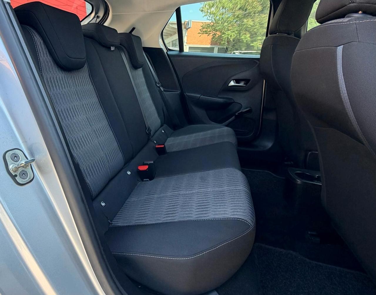 Opel Corsa 1.2 Elegance Neopatentati