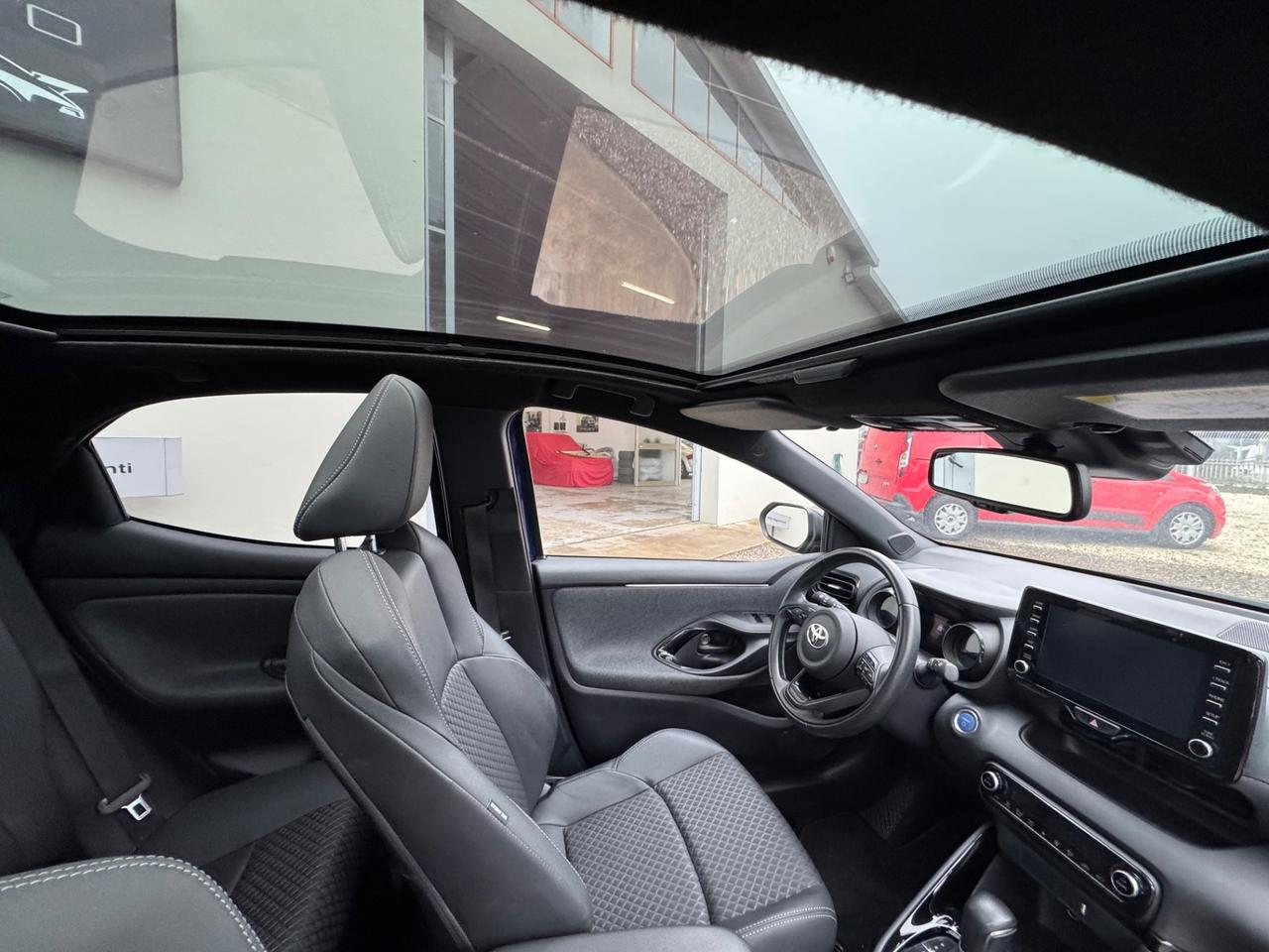 Toyota Yaris 1.5 Hybrid 5 porte Premiere