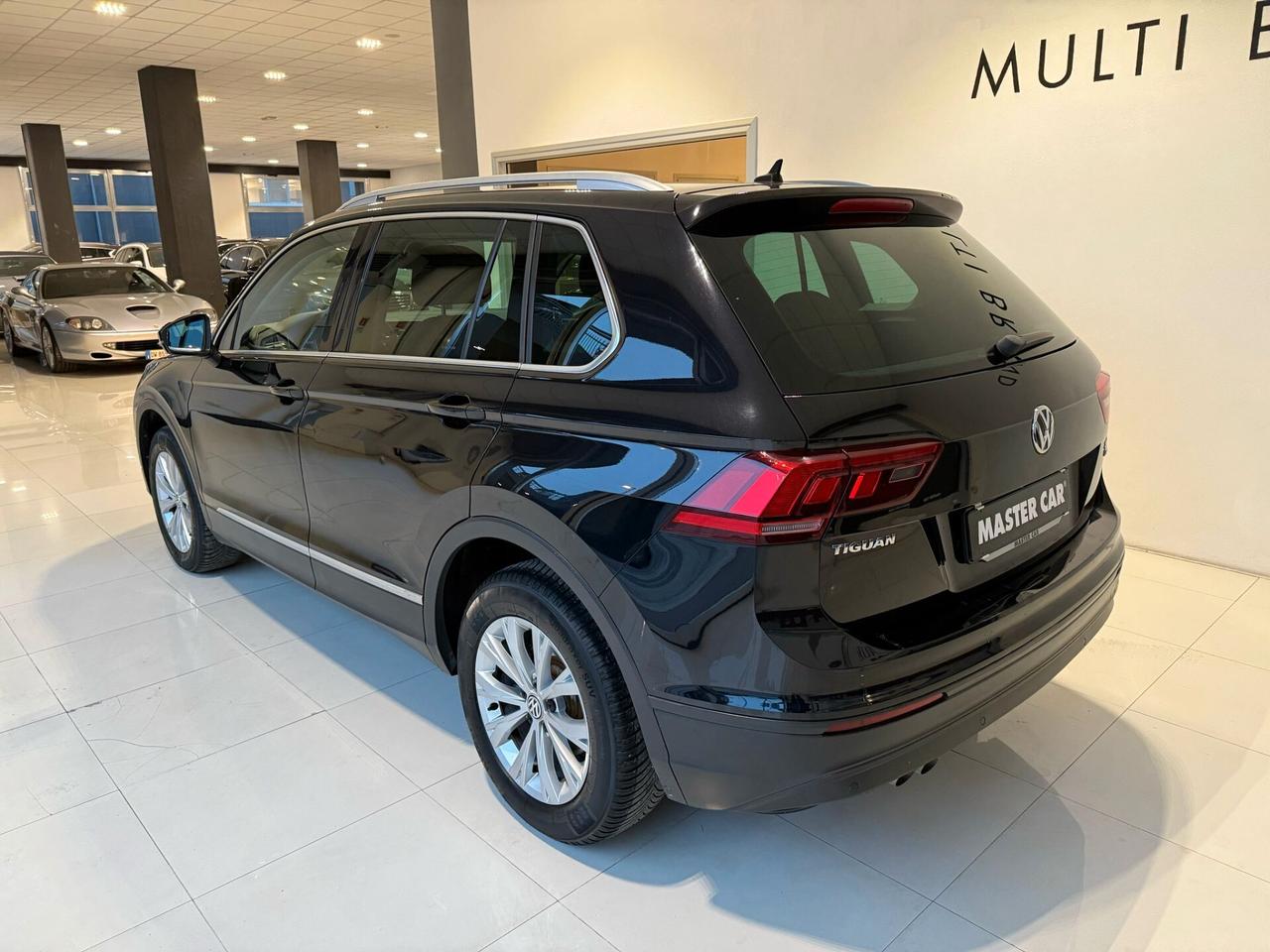 Volkswagen Tiguan 2.0 TDI 4MOTION Business BMT