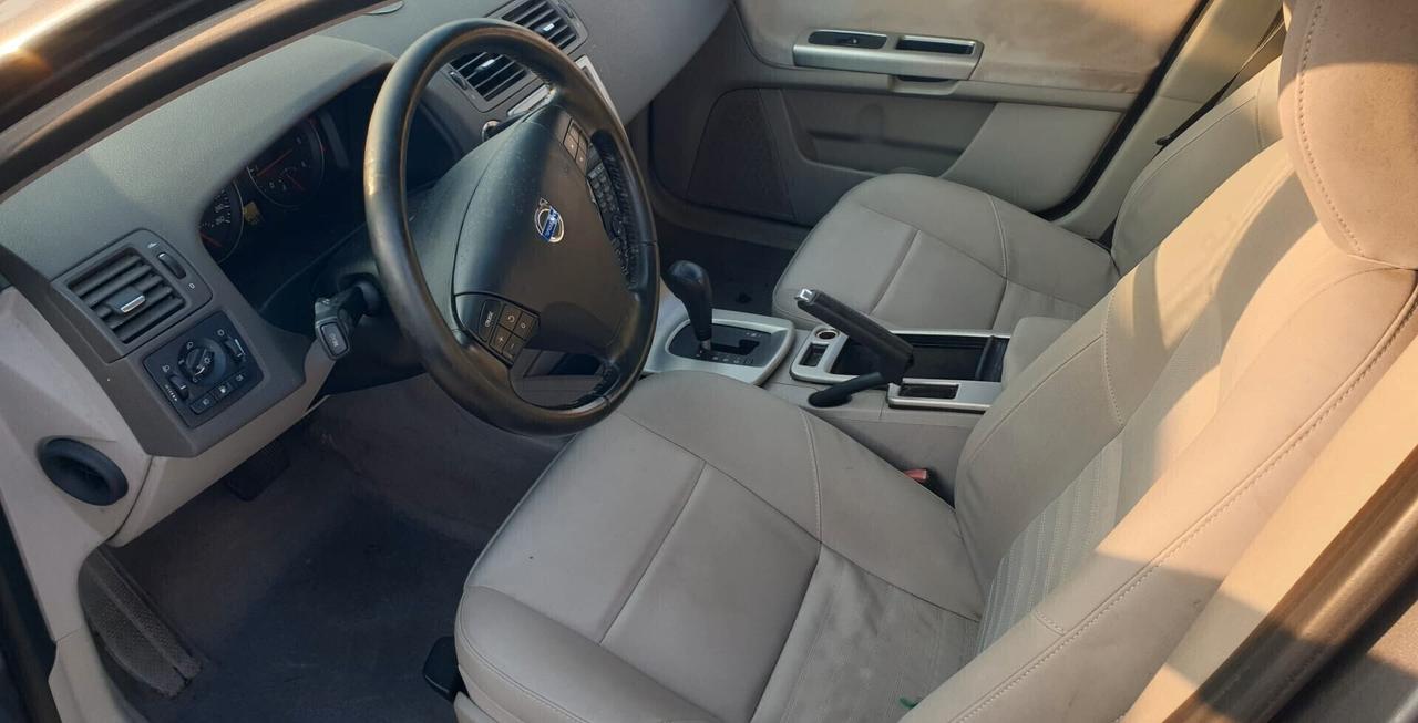 Volvo V50 2.0 D SUMMUM CAMBIO AUTOMATICO
