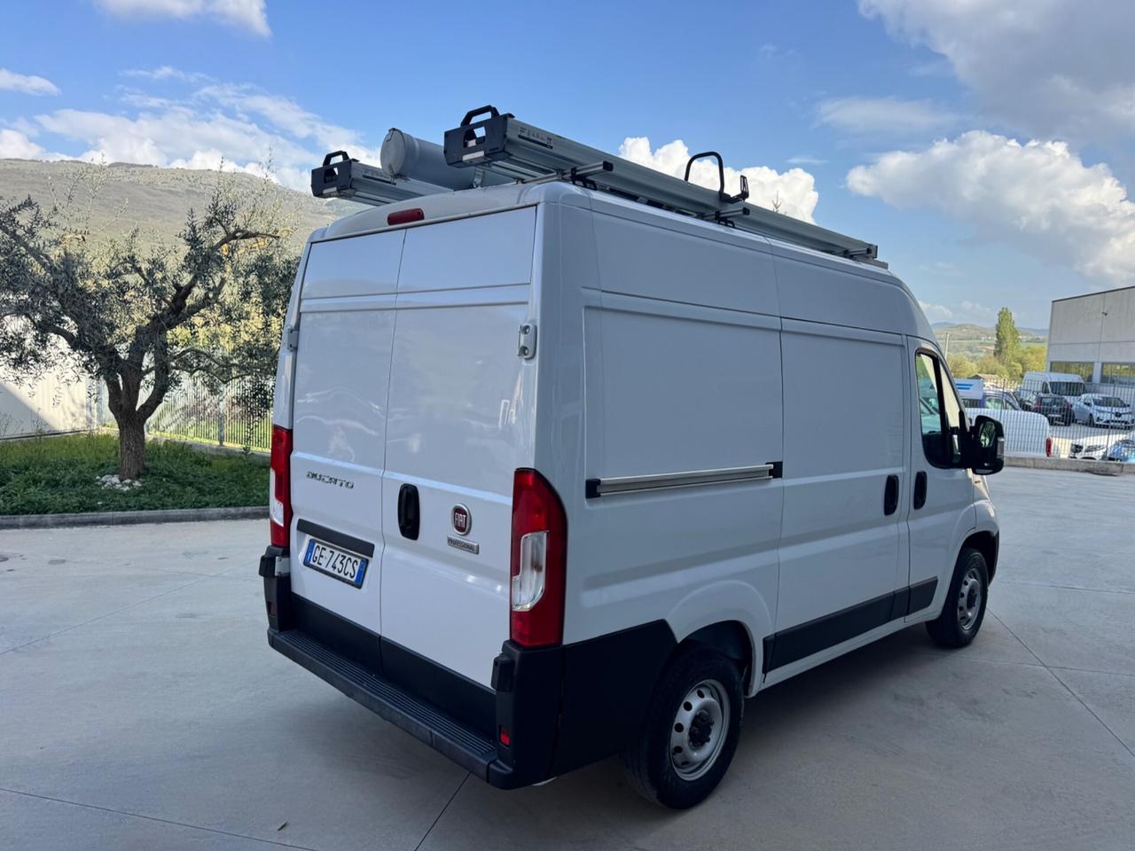 Ducato 30 2.3 MJT 120 CV CON PORTASCALE E SCAFFALATURA