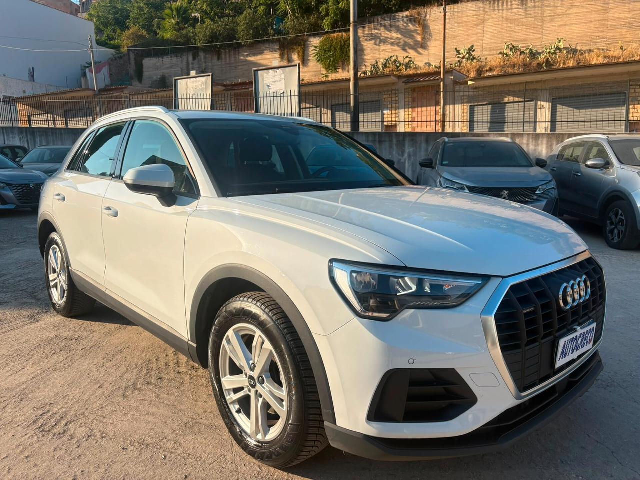 Audi Q3 35 TDI quattro S tronic Business