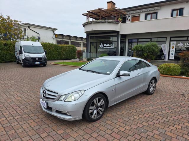 MERCEDES-BENZ E 250 CDI Coupé BlueEFFICIENCY Avantgarde