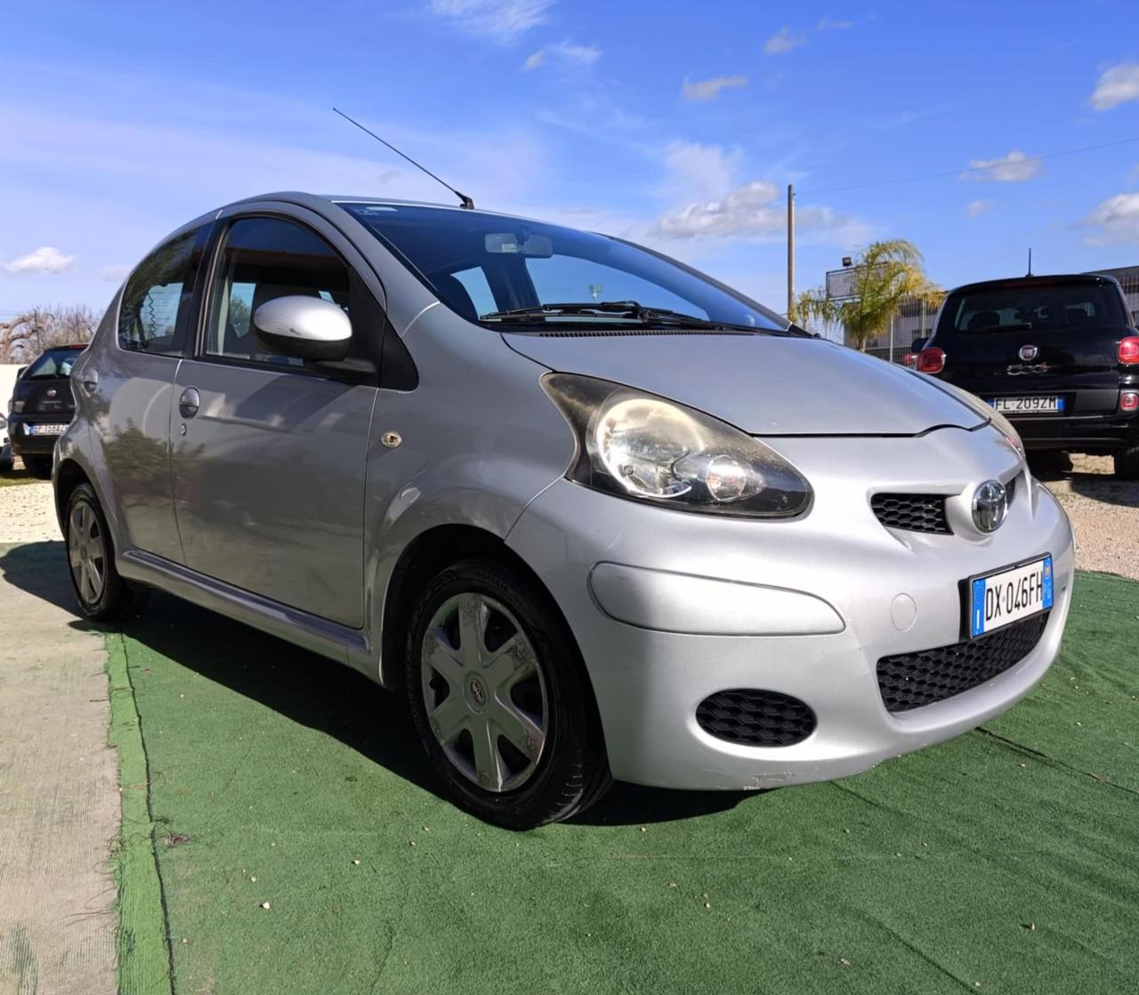 Toyota Aygo 1.0 12V VVT-i 5 porte - 2009