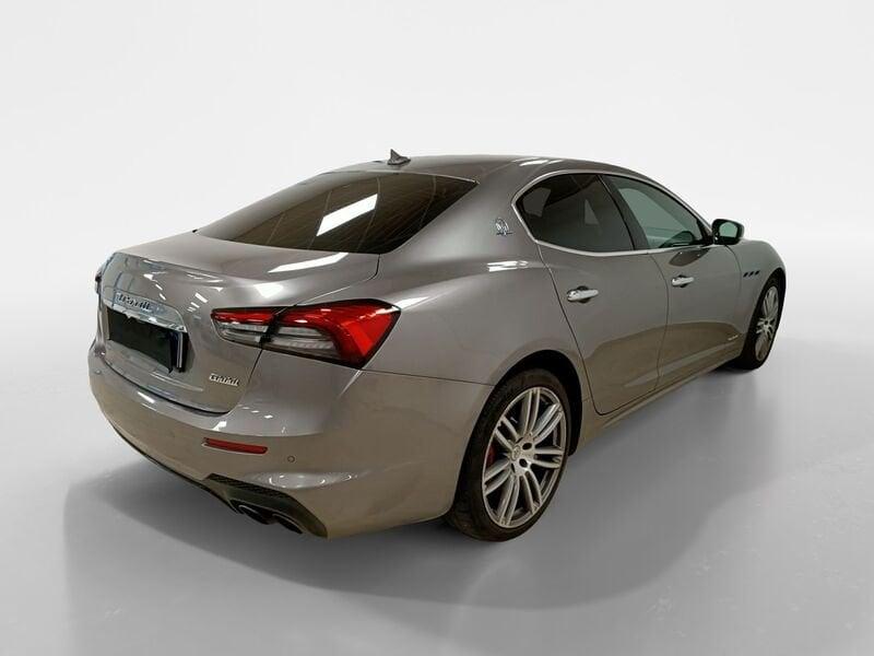 Maserati Ghibli L4 330 CV MHEV Gransport