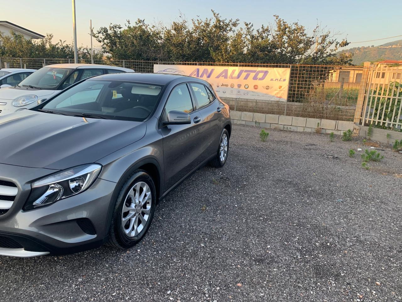 Mercedes GLA 180d Automatic - 2015
