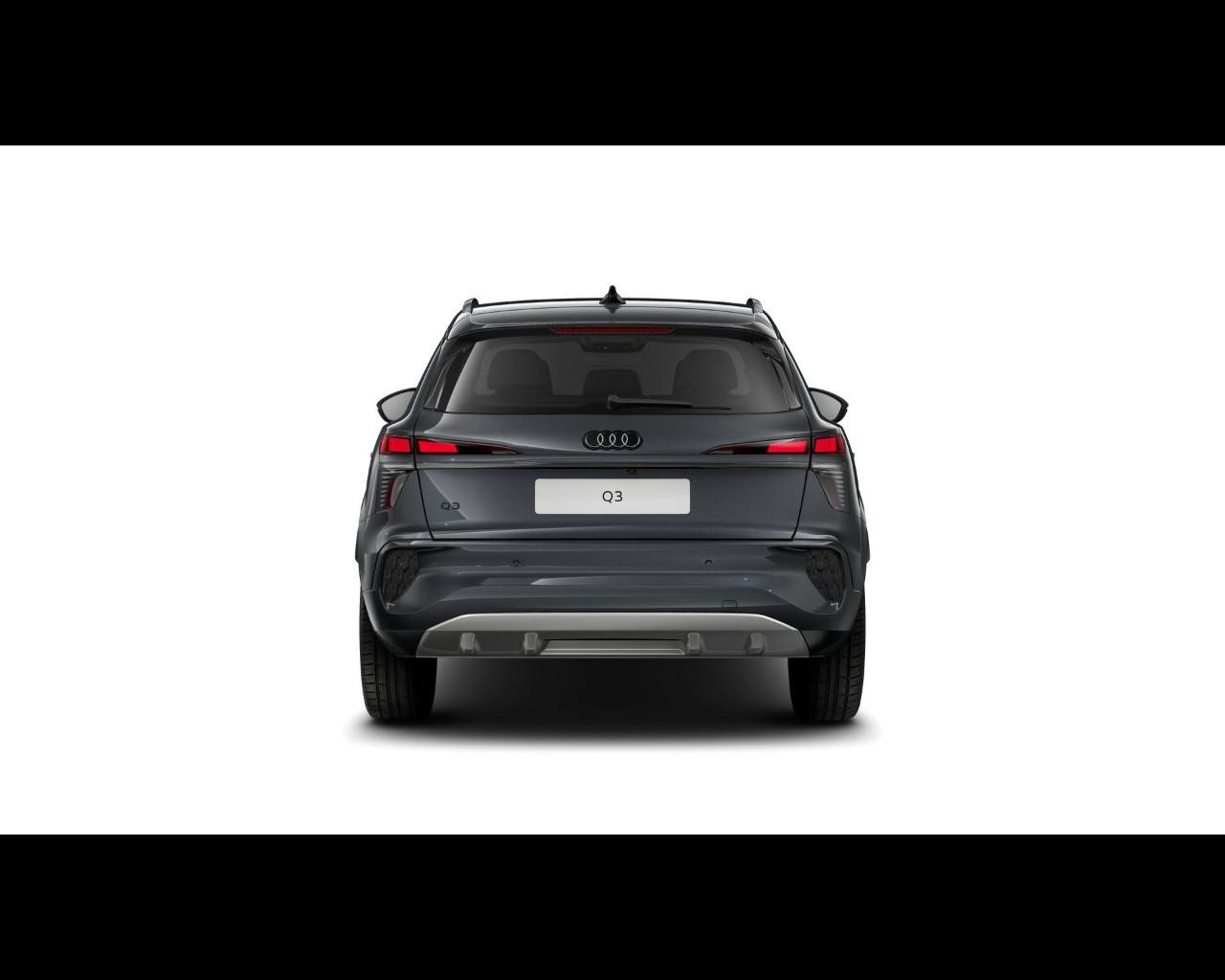 AUDI Audi Q3 SUV Business Advanced TFSI 110 kW S tronic