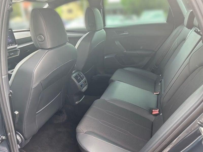 Cupra Leon Leon Sportstourer 1.5 Hybrid 150 CV DSG Camera 18" LED