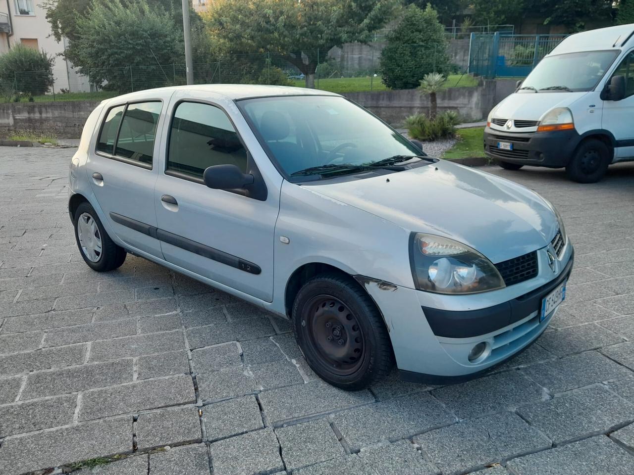 Renault Clio 1.2 16V cat 5 porte Expression*Neopatentati*