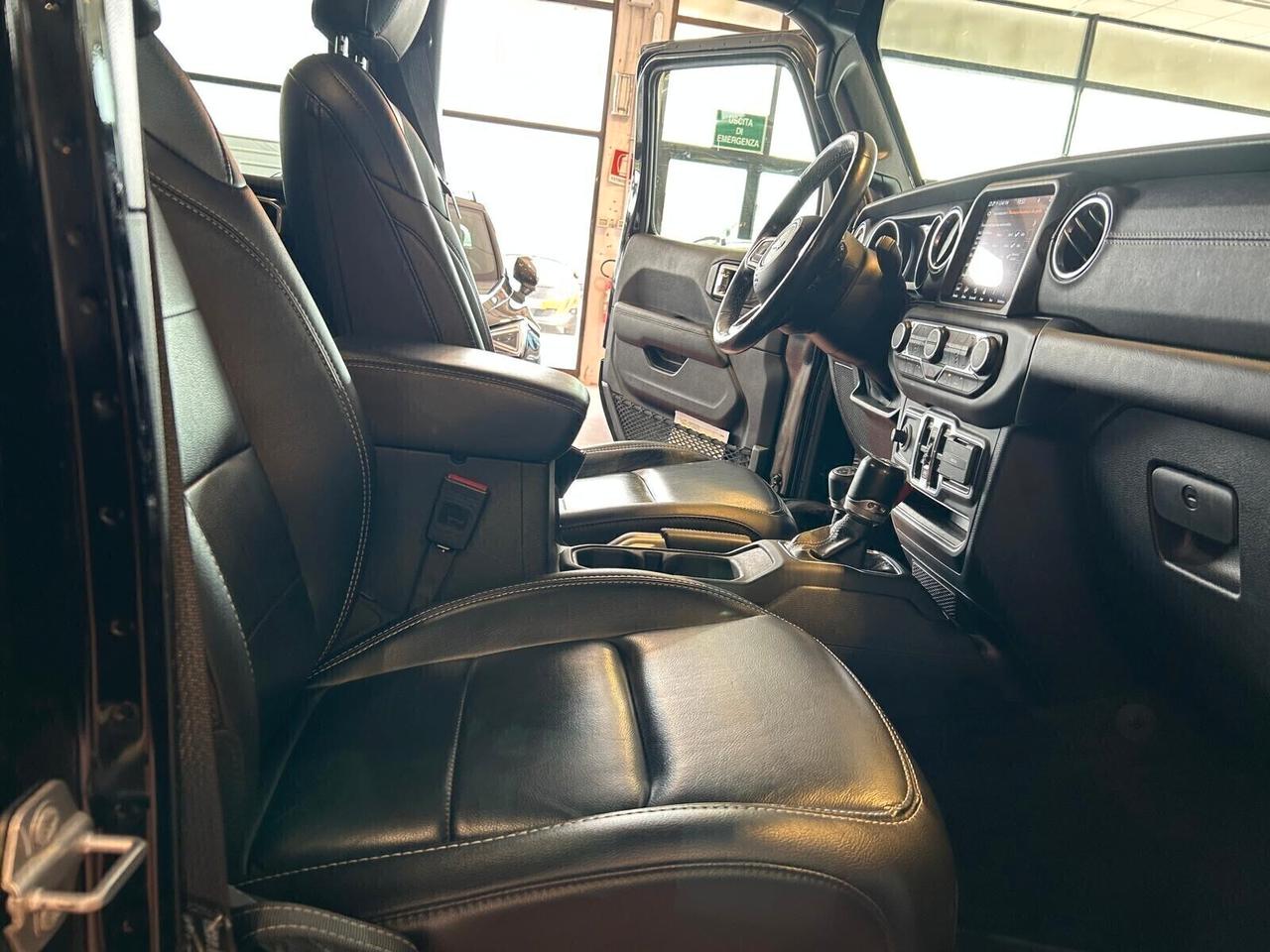 Jeep Wrangler Unlimited SAHARA 2.0 Turbo Aut.