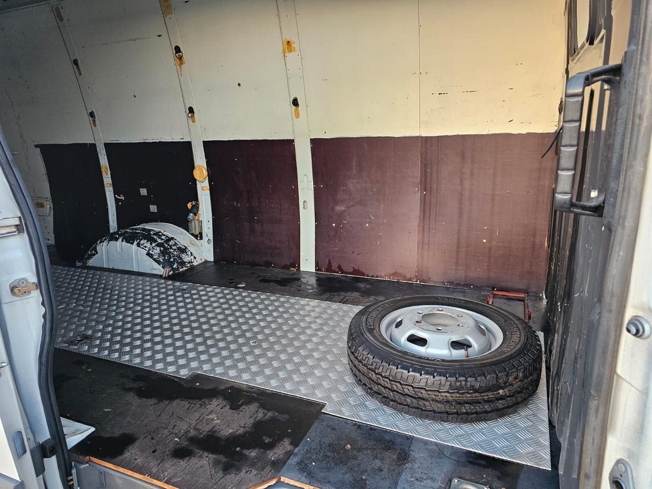 IVECO DAILY 35C13 2.8 TD GEMELLATO SOLO 180000KM