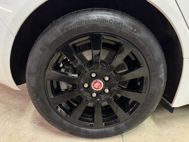 JAGUAR XE 2.0 D 180 CV aut. Pure