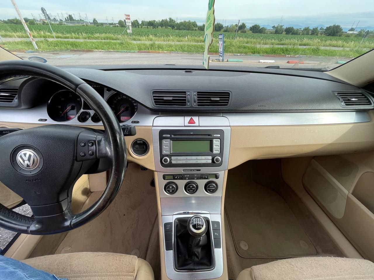 Volkswagen Passat 2.0 TDI DPF Var. Comfortline